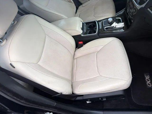 2015 Chrysler 300 300C