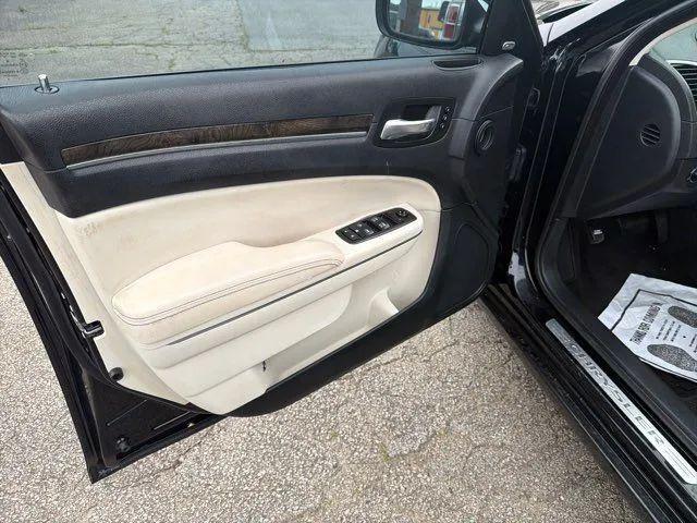 2015 Chrysler 300 300C