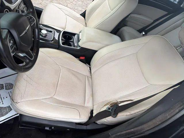 2015 Chrysler 300 300C