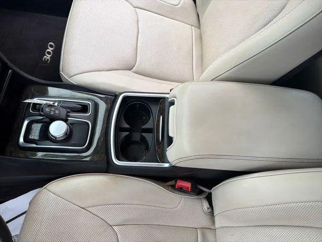 2015 Chrysler 300 300C