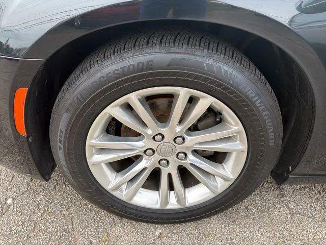 2015 Chrysler 300 300C