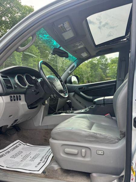 2005 Toyota 4Runner Limited V8