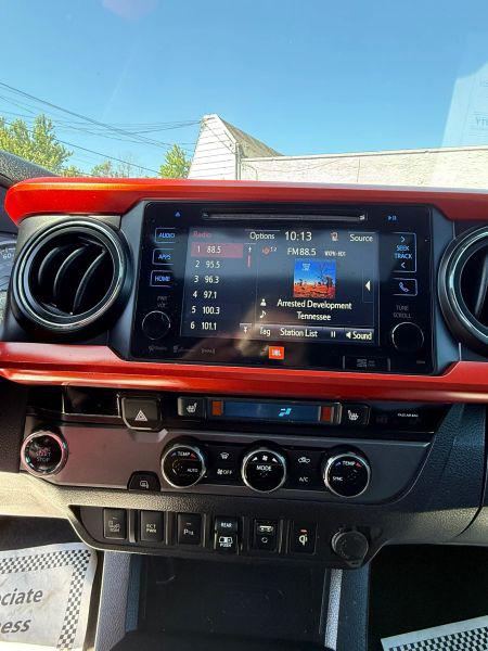 2018 Toyota Tacoma TRD Sport
