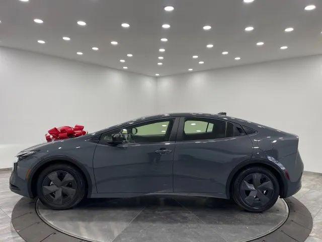 2023 Toyota Prius LE