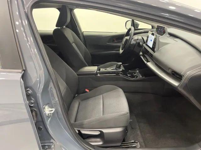 2023 Toyota Prius LE