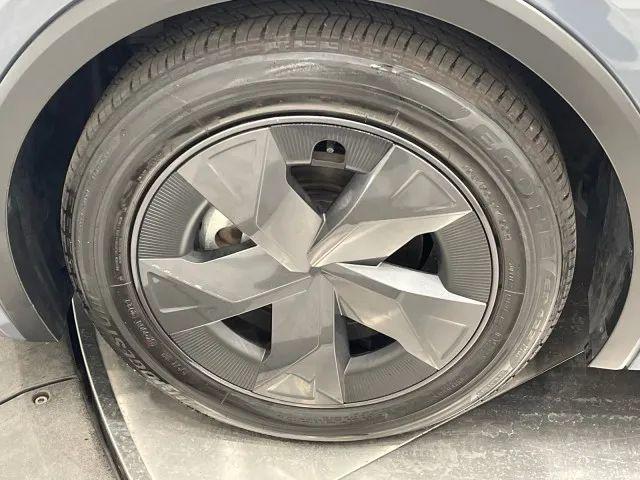 2023 Toyota Prius LE