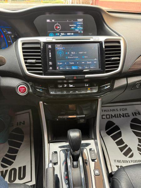 2017 Honda Accord Hybrid Touring