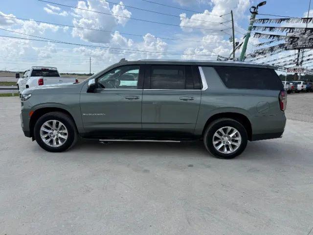 2023 Chevrolet Suburban 4WD Premier