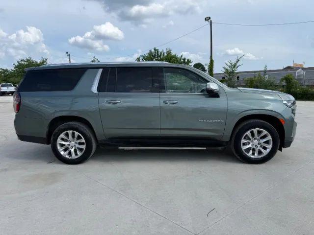 2023 Chevrolet Suburban 4WD Premier