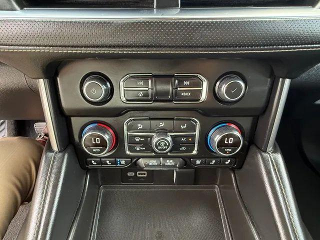 2023 Chevrolet Suburban 4WD Premier