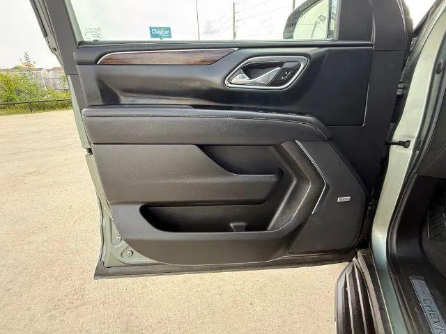 2023 Chevrolet Suburban 4WD Premier