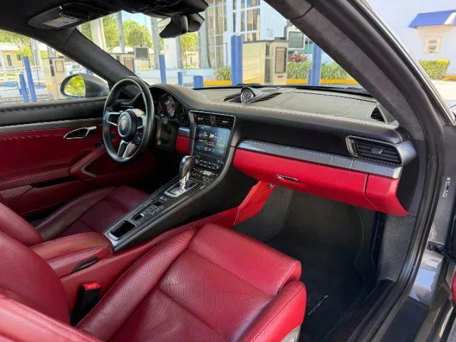 2017 Porsche 911 Carrera S