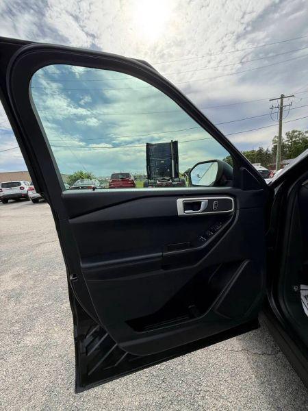 2020 Ford Explorer Base