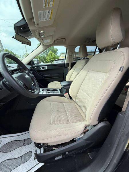 2020 Ford Explorer Base