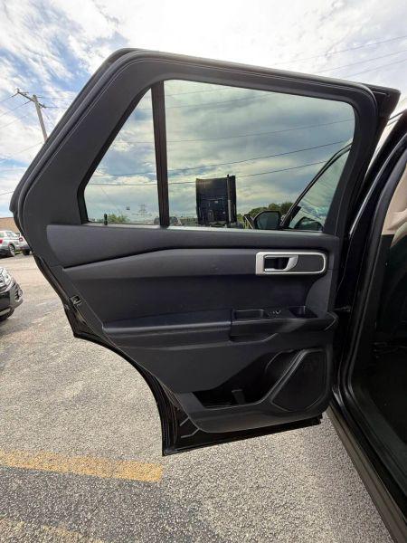 2020 Ford Explorer Base