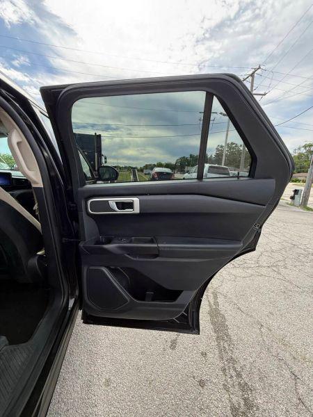 2020 Ford Explorer Base