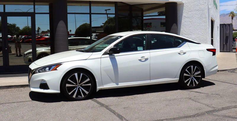 2020 Nissan Altima SR FWD