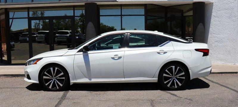 2020 Nissan Altima SR FWD