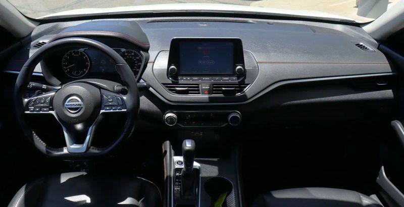 2020 Nissan Altima SR FWD