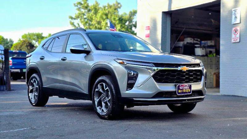 2025 Chevrolet Trax FWD LT for sale in Saint Paul, MN