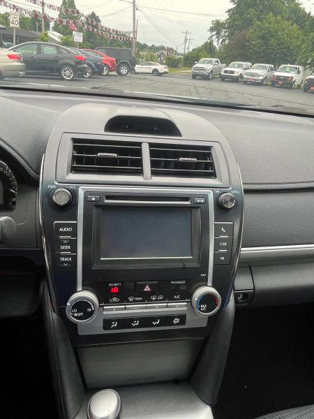 2014 Toyota Camry SE