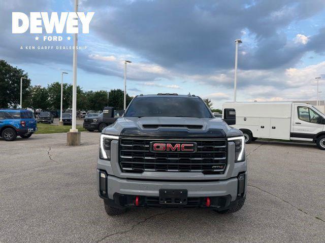 2024 GMC Sierra 2500HD 4WD Crew Cab Standard Bed AT4