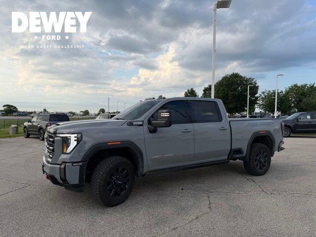 2024 GMC Sierra 2500HD 4WD Crew Cab Standard Bed AT4