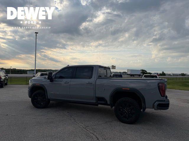 2024 GMC Sierra 2500HD 4WD Crew Cab Standard Bed AT4