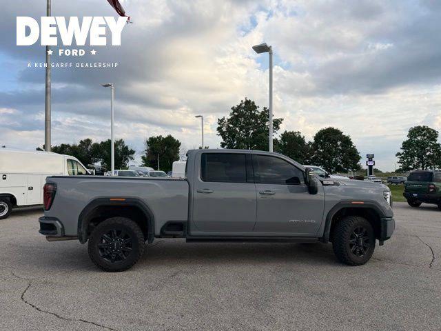 2024 GMC Sierra 2500HD 4WD Crew Cab Standard Bed AT4