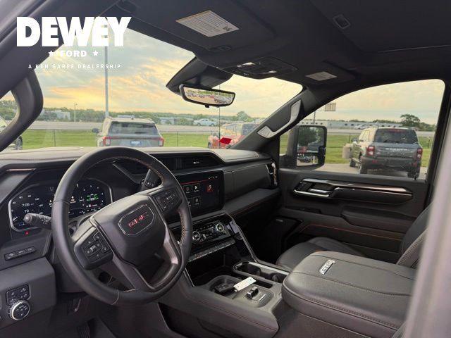 2024 GMC Sierra 2500HD 4WD Crew Cab Standard Bed AT4
