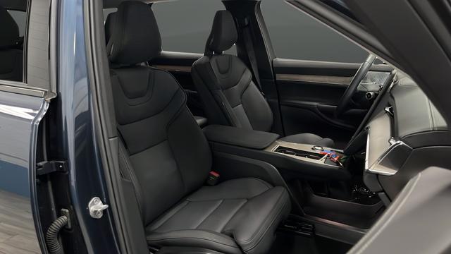 2025 Volvo X 90 Ultra, Twin Motor Performance, Fully electric, 7 Seats