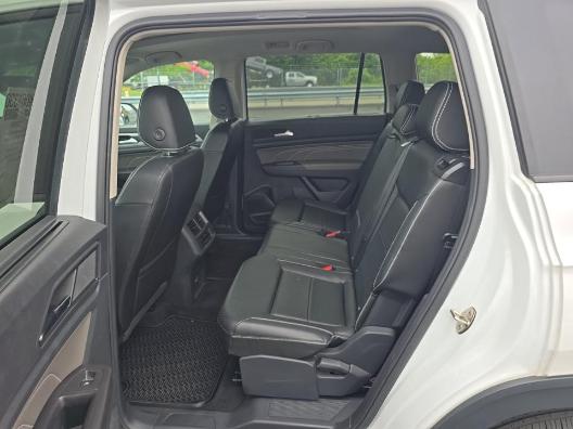 2023 Volkswagen Atlas 3.6L V6 SEL R-Line Black