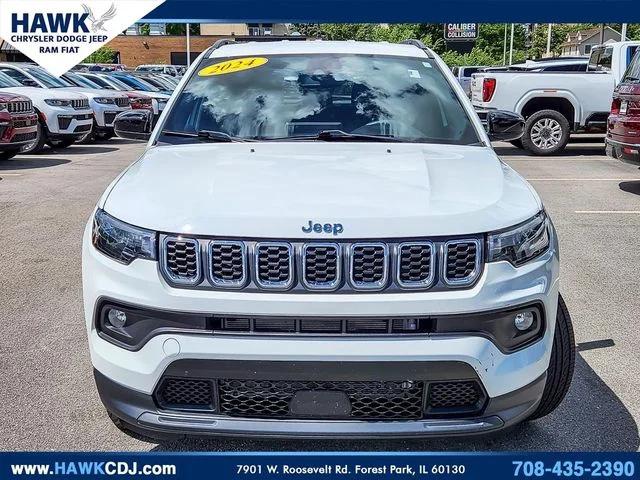2024 Jeep Compass Latitude Lux FWD