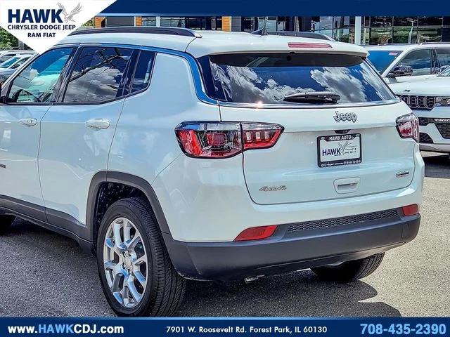 2024 Jeep Compass Latitude Lux FWD