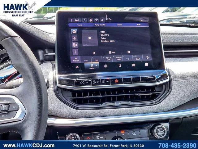 2024 Jeep Compass Latitude Lux FWD