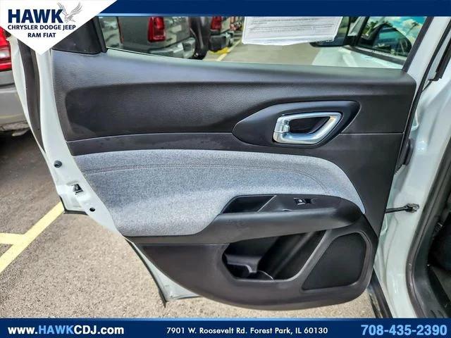 2024 Jeep Compass Latitude Lux FWD