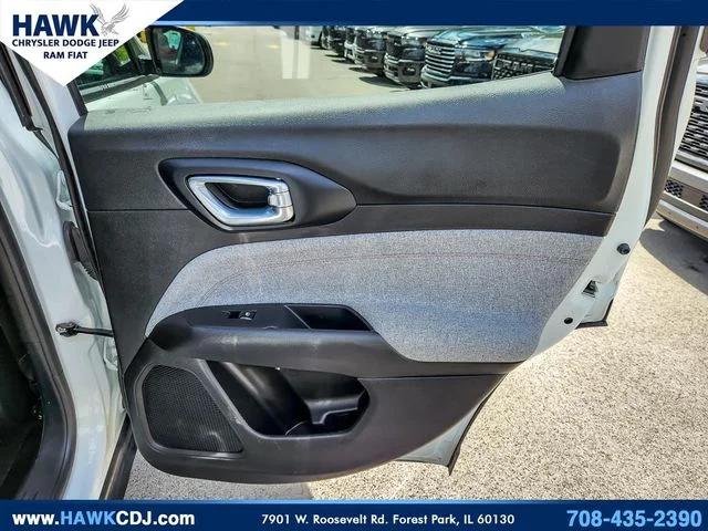 2024 Jeep Compass Latitude Lux FWD