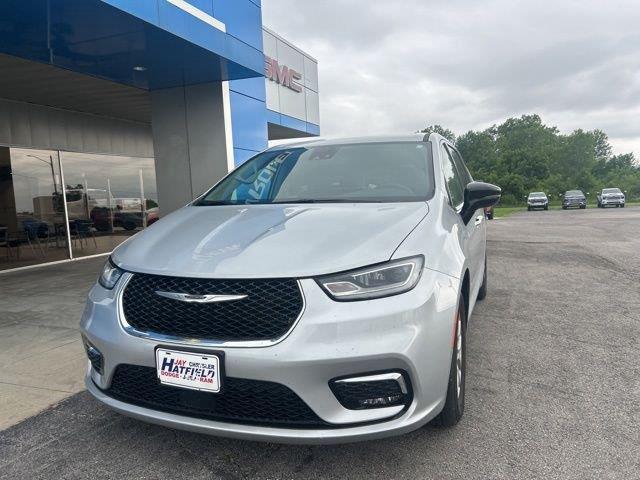 2024 Chrysler Pacifica Touring L for sale in Chanute, KS