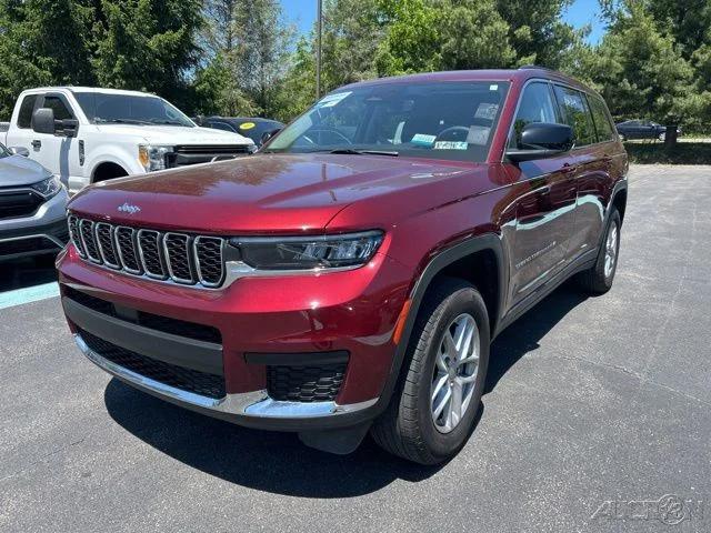 2023 Jeep Grand Cherokee L Laredo 4x4 2023 Jeep Grand Cherokee L Laredo 4x4