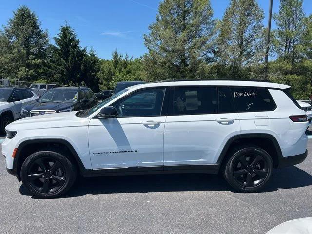2023 Jeep Grand Cherokee L Altitude 4x4