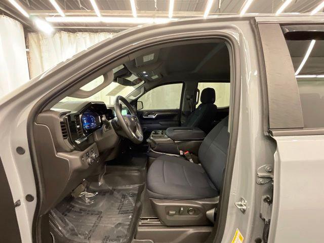 2024 Chevrolet Silverado 1500 4WD Crew Cab Standard Bed LT