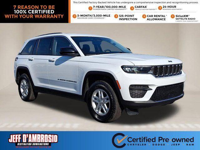 2022 Jeep Grand Cherokee Laredo 4x4 2022 Jeep Grand Cherokee Laredo 4x4