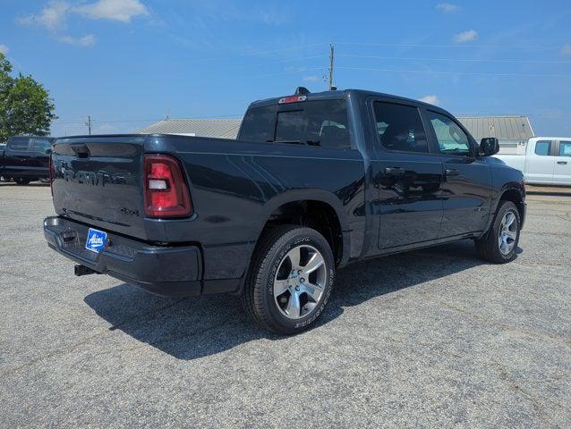 2026 RAM 1500 RAM 1500 EXPRESS CREW CAB 4X4 57 BOX