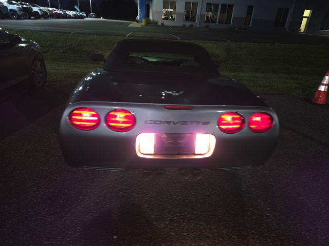 2003 Chevrolet Corvette Base