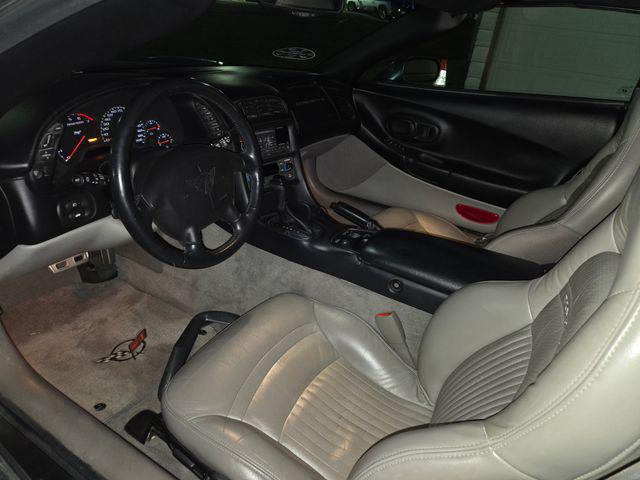 2003 Chevrolet Corvette Base