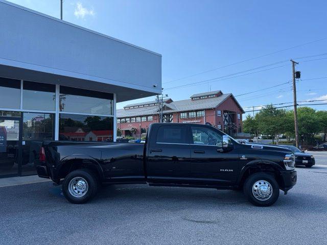 2026 Ram 3500 Limited Longhorn Crew Cab 4x4 8 Box