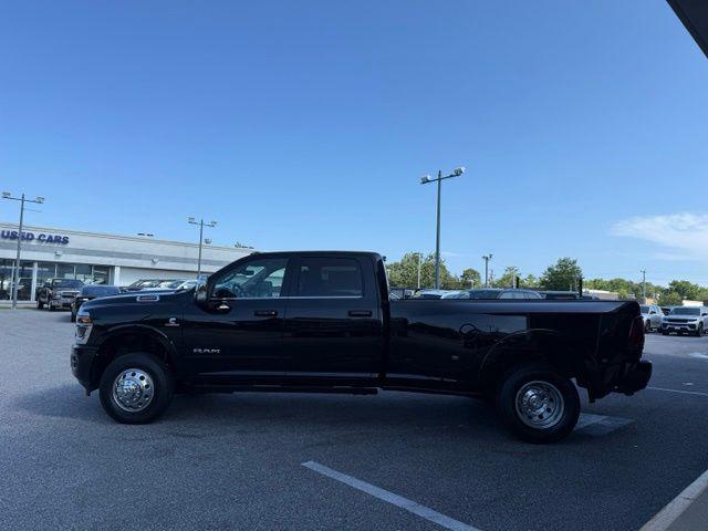 2026 Ram 3500 Limited Longhorn Crew Cab 4x4 8 Box