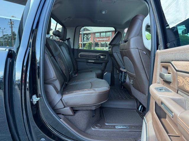 2026 Ram 3500 Limited Longhorn Crew Cab 4x4 8 Box