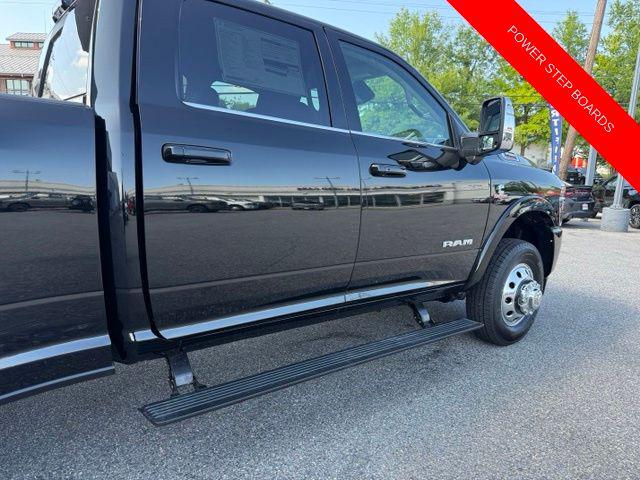 2026 Ram 3500 Limited Longhorn Crew Cab 4x4 8 Box