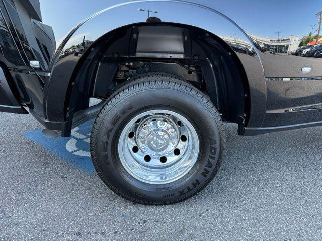 2026 Ram 3500 Limited Longhorn Crew Cab 4x4 8 Box